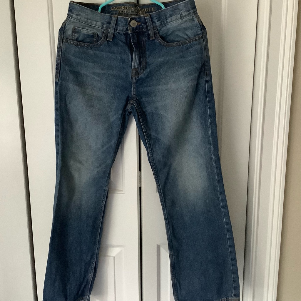 Men’s Very Gently Used American Eagle Relaxed Jean